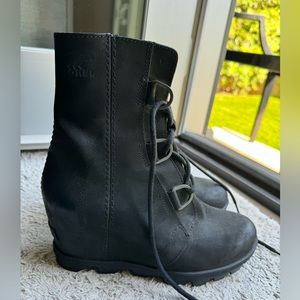 Womens Sorel Joan of Arc lace up Wedge boots Black size 8.5